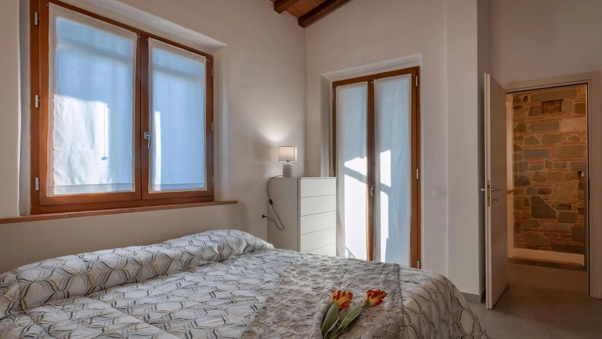 Modernes Haus Mit Garten Und Privatem Parkplatz Sant'Ilario  Italy